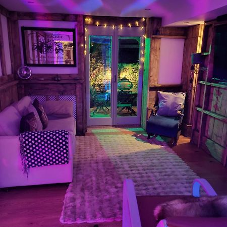 Seaside Hideaway St Leonards Apartment Хейстингс Екстериор снимка